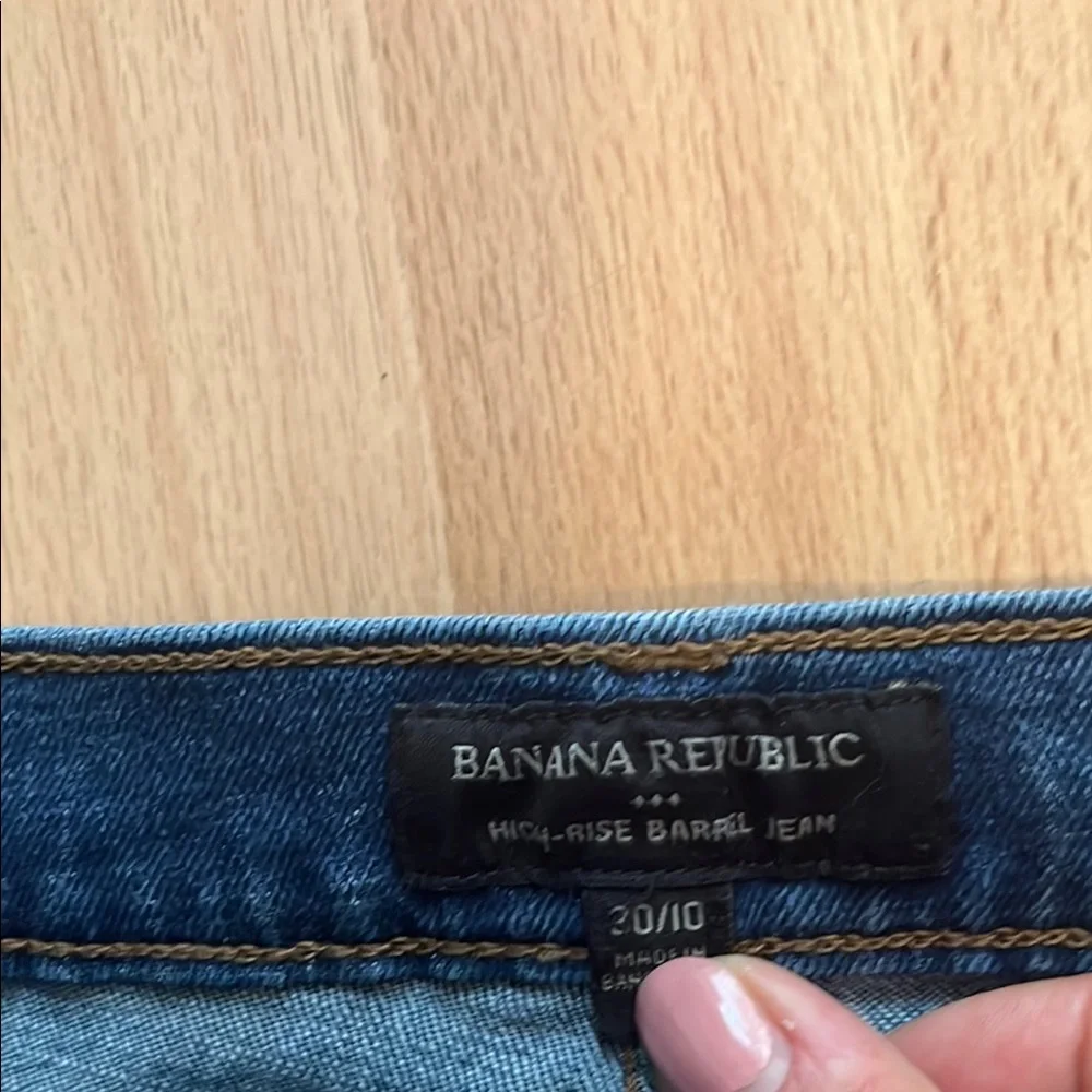 Banana Republic Barrel Jeans - Picture 2 of 6